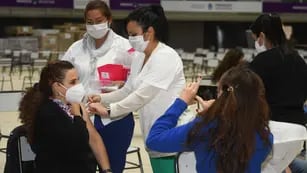 Ya vacunaron contra Covid-19 a más de 35.000 docentes en Mendoza