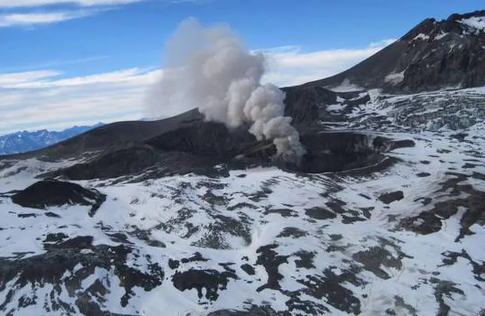 En 2010 declararon alerta amarilla para el volcán Planchón-Peteroa en Malargüe por incremento de actividad.