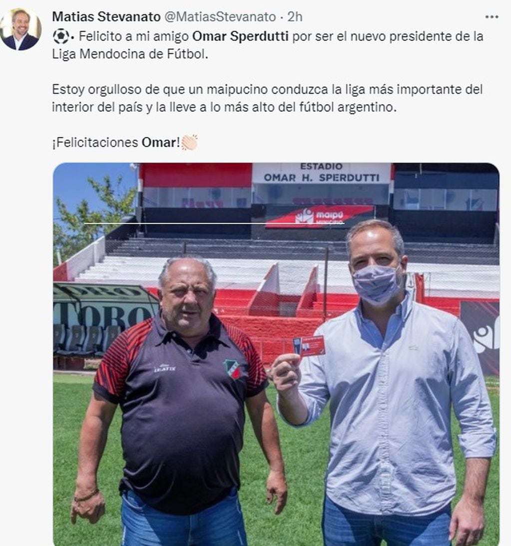 El intendente de Maipú, Marías Stevanato también felicitó a Sperdutti como nuevo presidente de la Liga Mendocina de Fútbol.