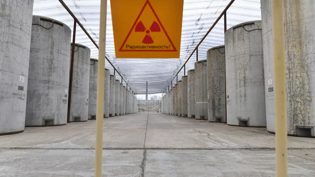 Malla de seguridad colocada en la Central nuclear de Zaporiyia.