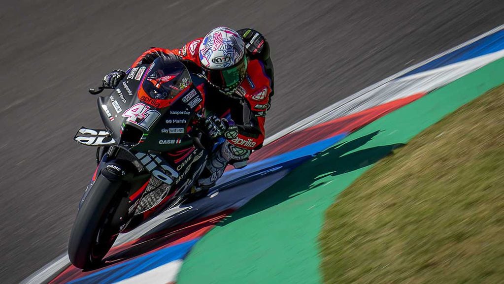 Espargaró le dio el primer triunfo a Aprilia en el MotoGP