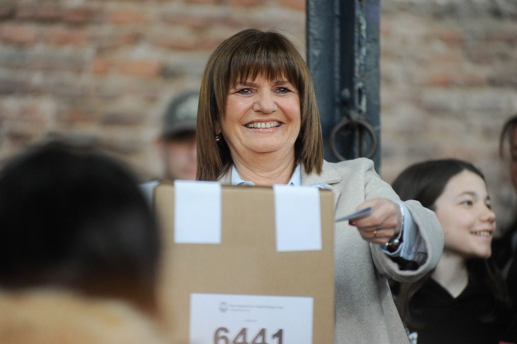 Patricia Bullrich votando en La Rural. Foto: Federico Lopez Claro