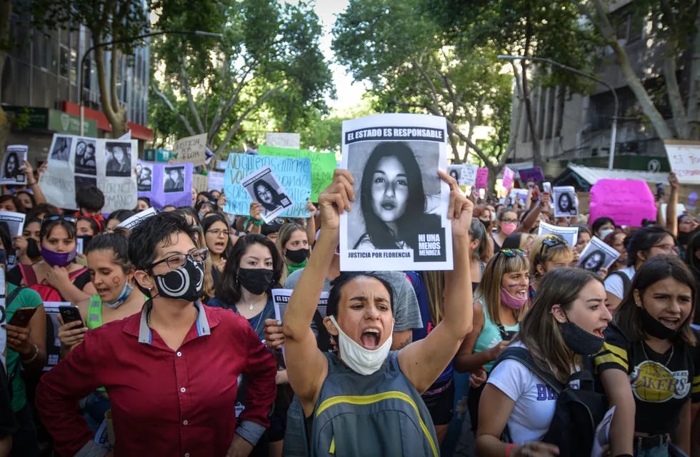 Una nueva marcha en reclamo de justicia por el femicidio de Florencia Romano se llevará a cabo este martes en Mendoza. / Nicolás Ríos