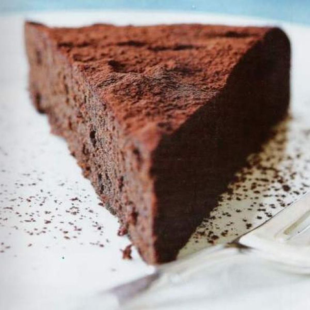 Torta de chocolate sin harinas ni azúcar.