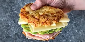 el mejor sándwich de chipá y jamón y queso