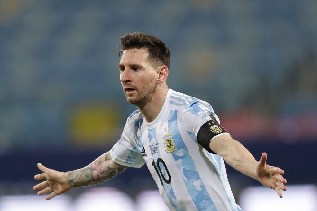 Lionel Messi está haciendo una gran Copa América y llena de ilusión al hincha argentino. / AP