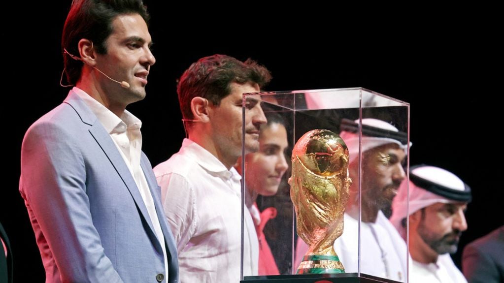 Kaká y Casillas, dos campeones mundiales que lanzaron la gira de la Copa.