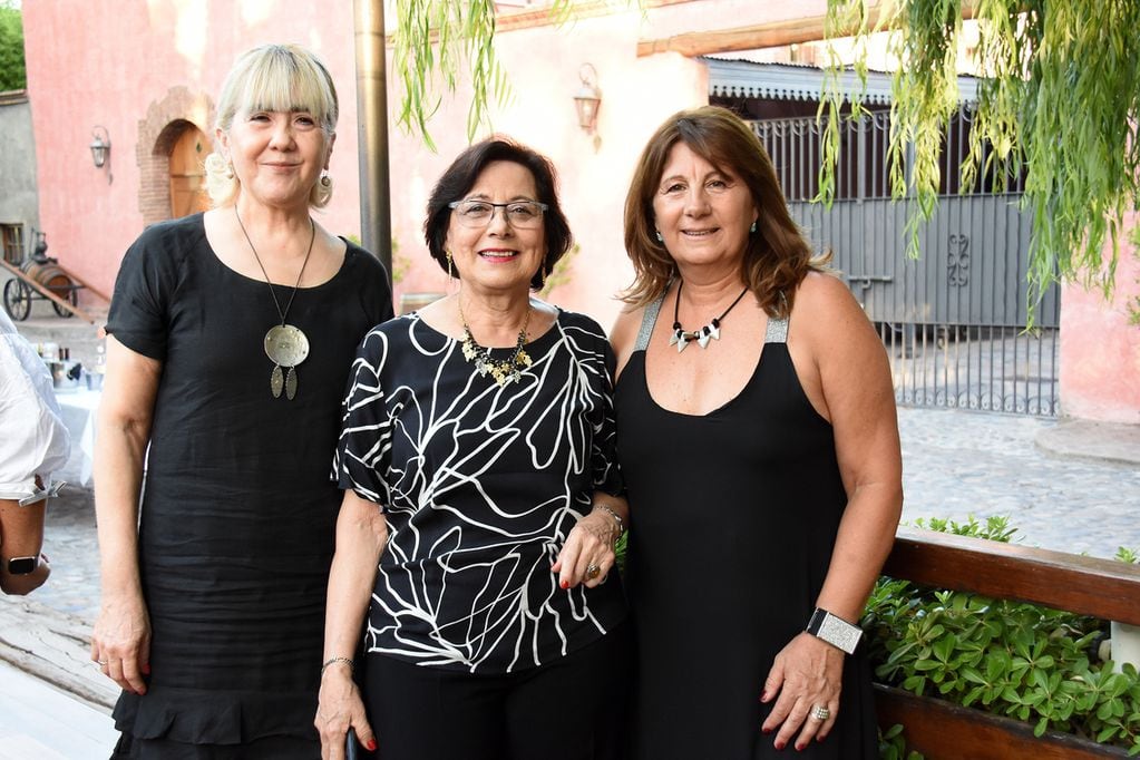 Fátima Villagra, Cristina Pandolfi y Nancy López.