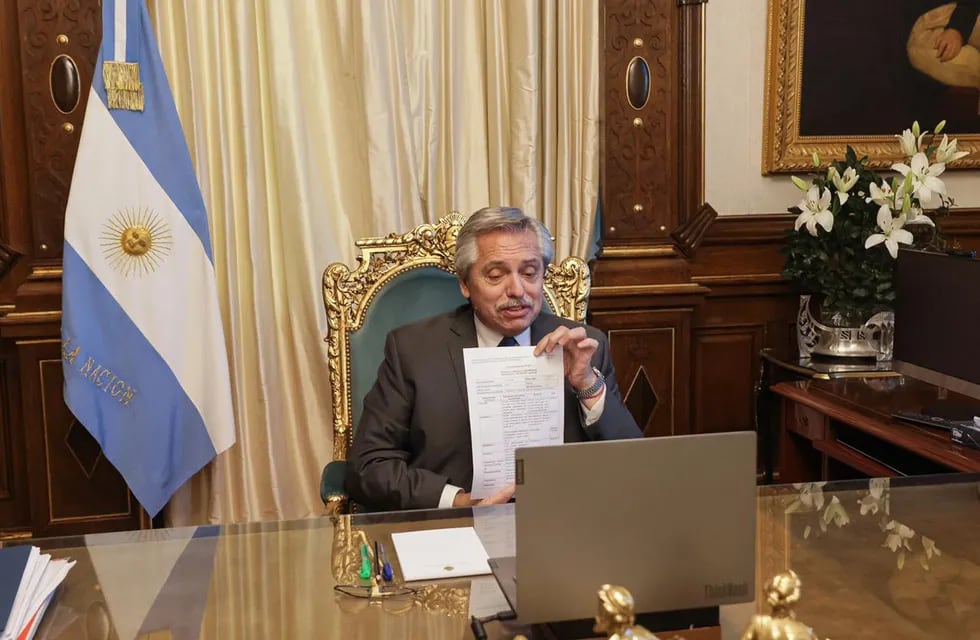 Alberto Fernández al anunciar el aval para producir el segundo componente de la vacuna Sputnik V. Foto Presidencia de la Nación.