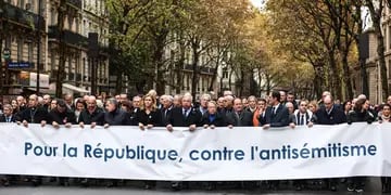 French political leaders call for march against anti-Semitism
