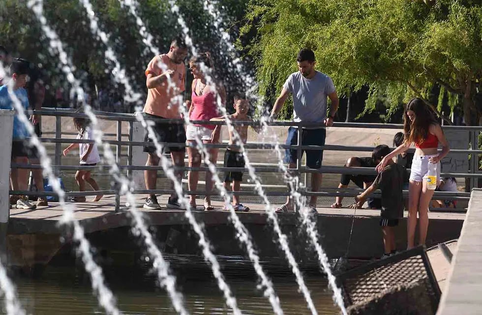 Se viene una semana de mucho calor en Mendoza con temperaturas muy altas.

Foto: José Gutierrez / Los Andes