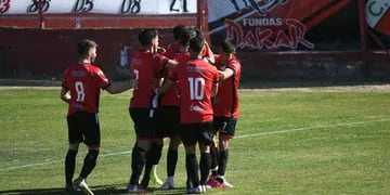 Maipú le gana 1-0 a Estudiantes (RC) en La Fortaleza