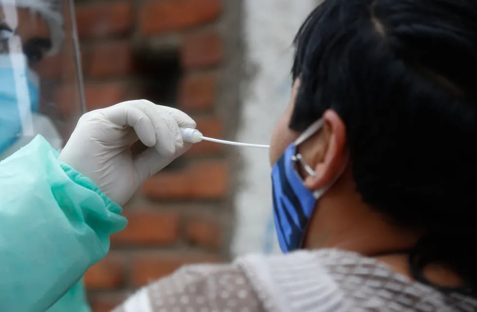 Los fallecidos por coronavirus en el país casi alcanzan los 3.000 - Archivo / Los Andes