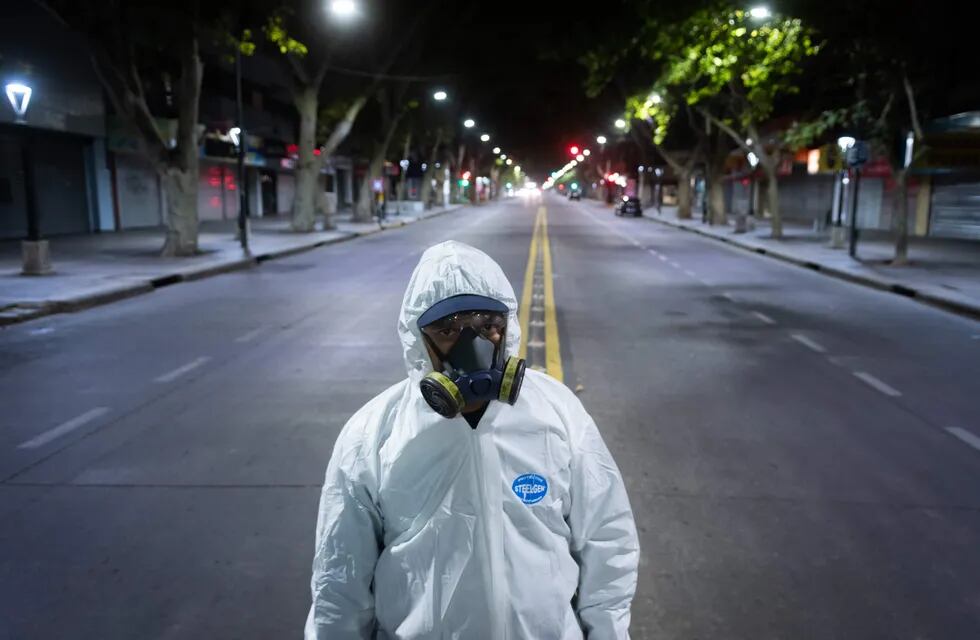 La sociedad y su relación con la pandemia fue mutando tanto como las cepas del coronavirus. Foto: Ignacio Blanco / Los Andes
