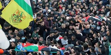 Miles de personas en los funerales de los mártires asesinados por el ejército israelí