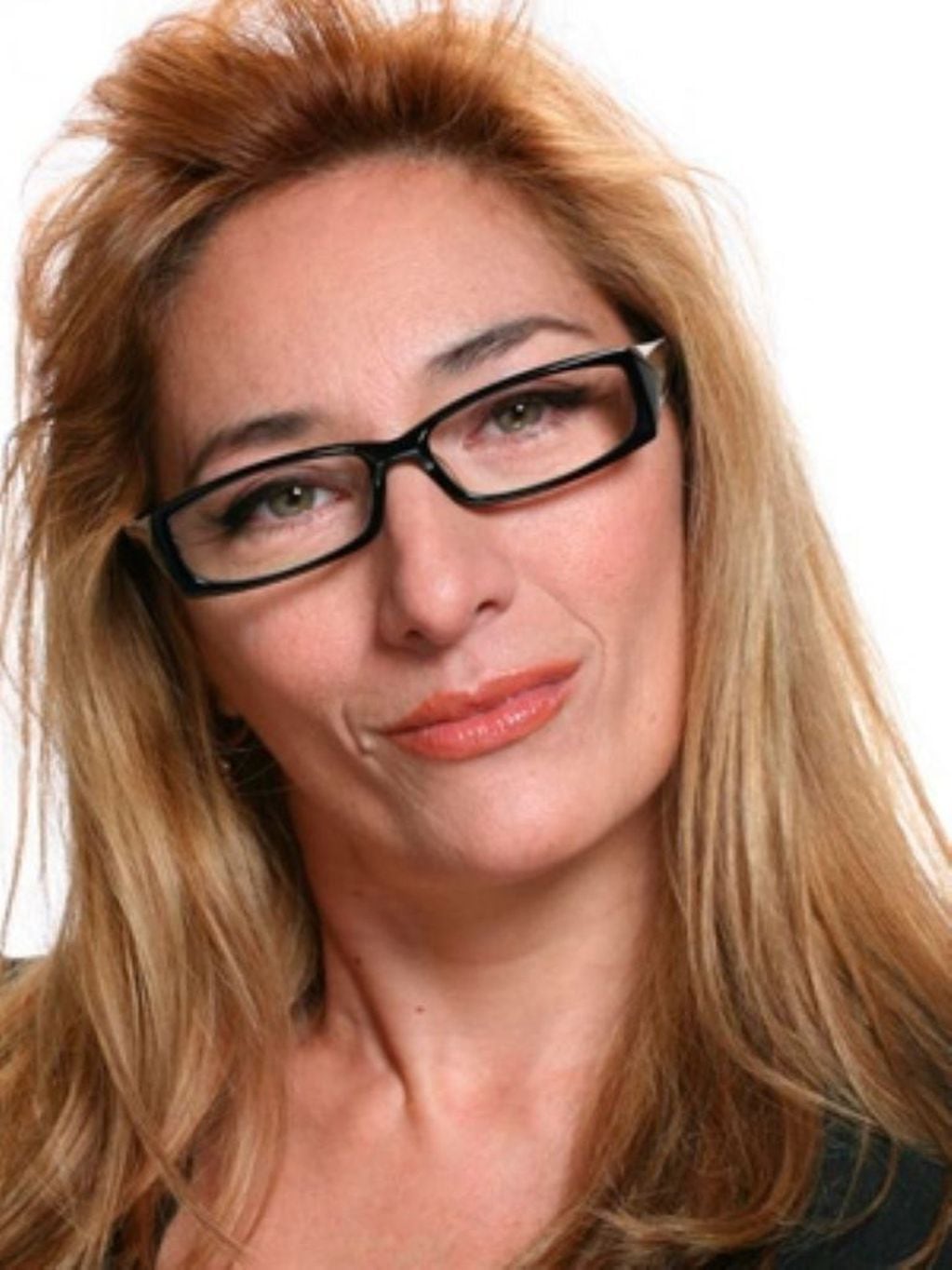 Sandra Basllesteros, la actriz que ahora está a cargo de una estación de servicios