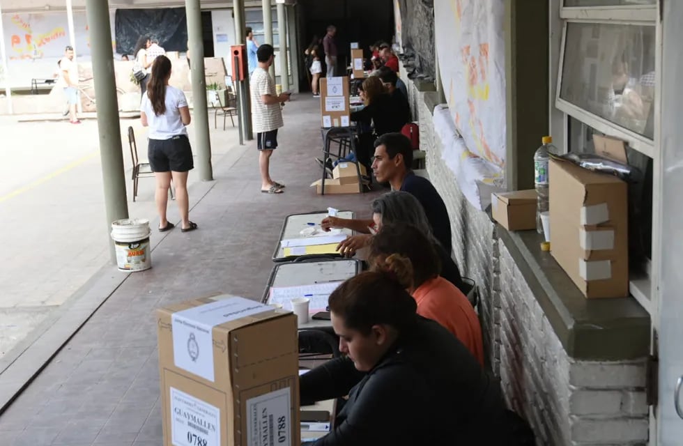 Elecciones generales en Mendoza - Foto Marcelo Rolland / Los Andes