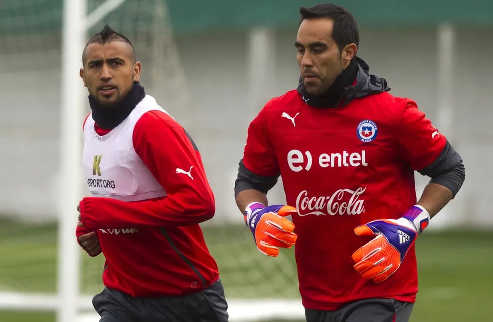 Crece el escándalo en la selección de Chile: ahora Vidal acusa a Bravo