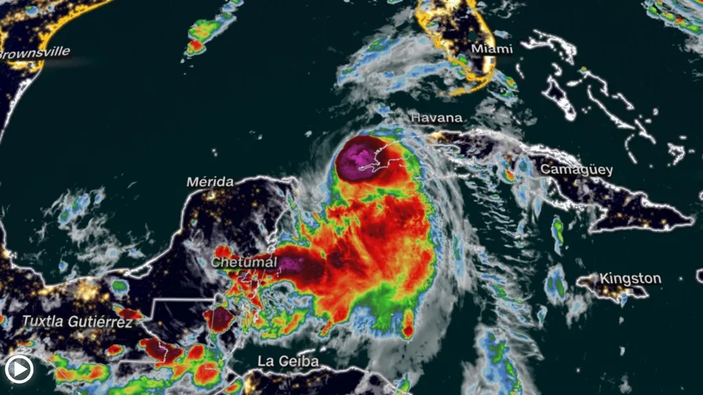 Idalia. El huracán se acerca a La Florida.