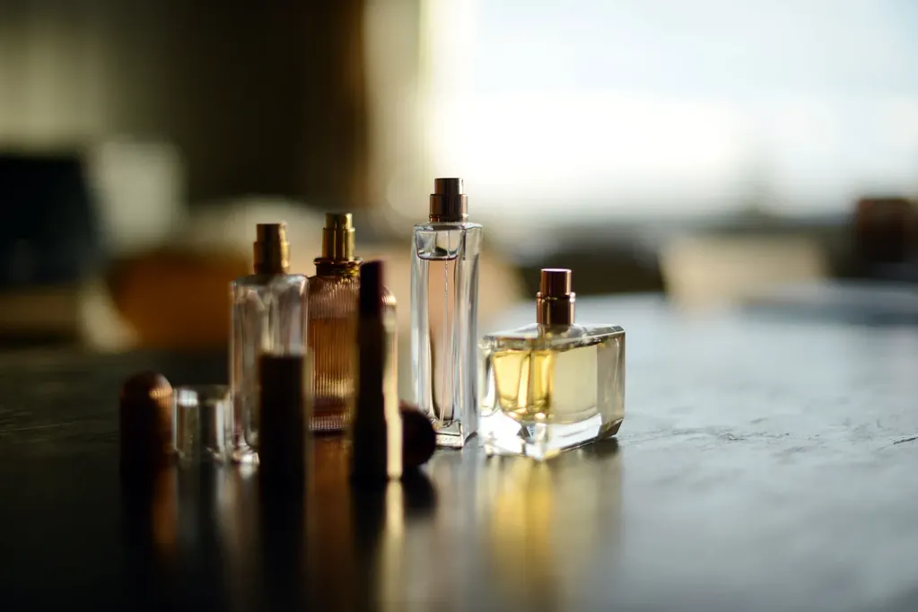 En esta nota te dejamos las recomendaciones de la Academia del Perfume que propone 6 pasos para conseguir esa fragancia ideal. 