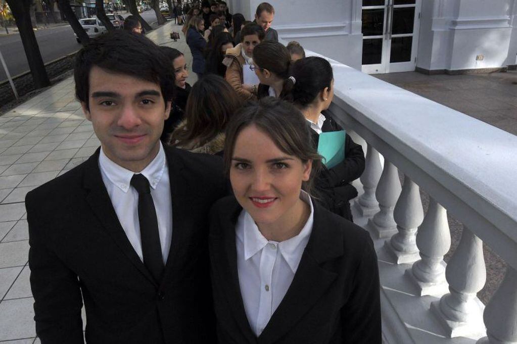 
Nahuel (22) y Florencia (25), los hermanos que se animaron a postularse. | Orlando Pelichotti / Los Andes
   
