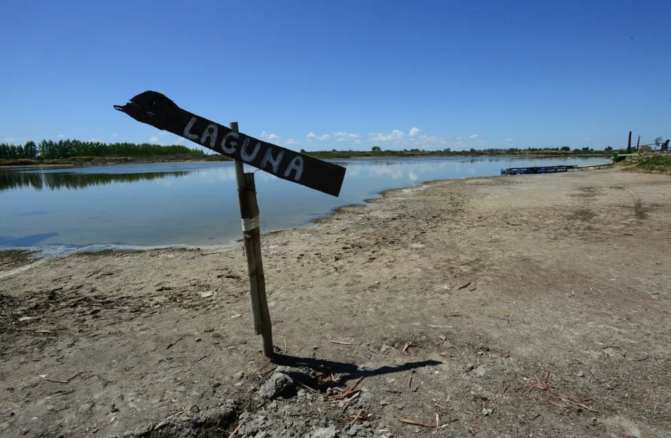 Invitan a rellenar la Laguna Del Viborón con botellas de agua