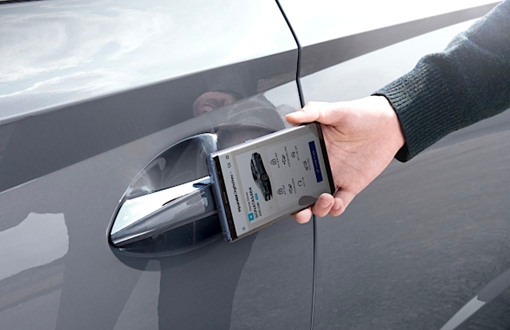 La tecnología NFC permite usar el smartphone como llave para el auto.