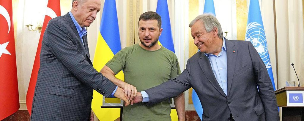 Pesidente de Ucrania negociando con Europa