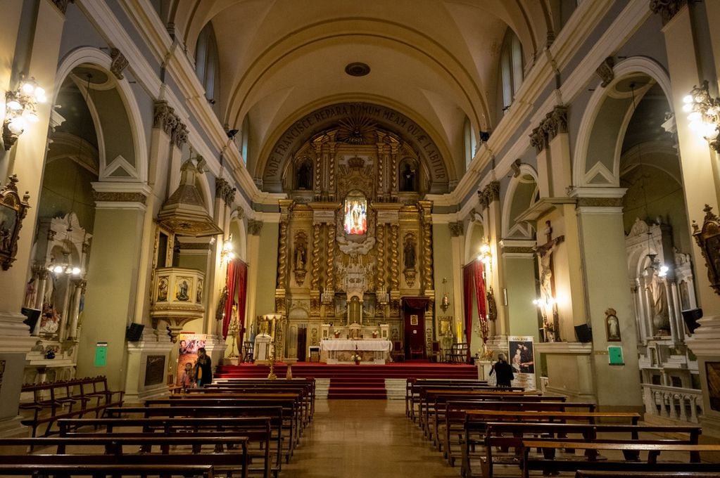 Iglesia San Francisco de la Ciudad de Mendoza.

Foto: Ignacio Blanco / Los Andes 