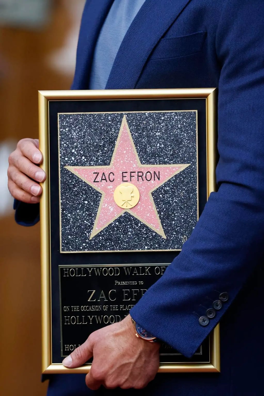 Zac Efron tiene su estrella en Hollywood. / Gentileza