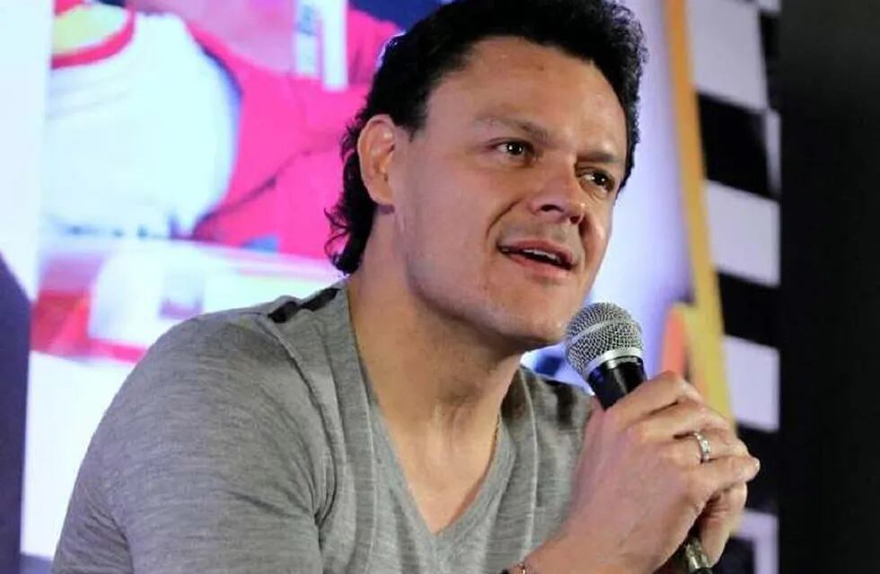 Pedro Fernández será el presentador en los premios Billboard Latinos
