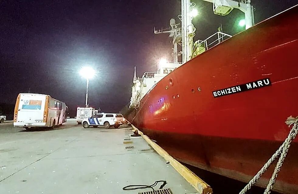 Barco pesquero en Ushuaia tuvo tripulantes que dieron positivo al test de Covid-19 / Télam