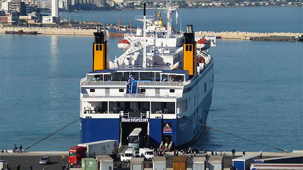 El hecho ocurrió en el puerto de Piraeus. Foto: X / @LloydsList