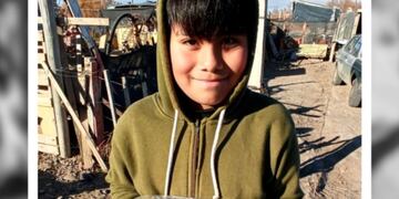 Ángelo, el niño solidario de Trelew que ayuda a los más necesitados.