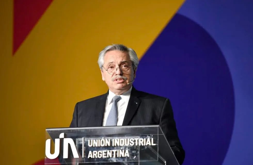 Alberto Fernández fue el último orador en el acto de la Unión Industrial Argentina.