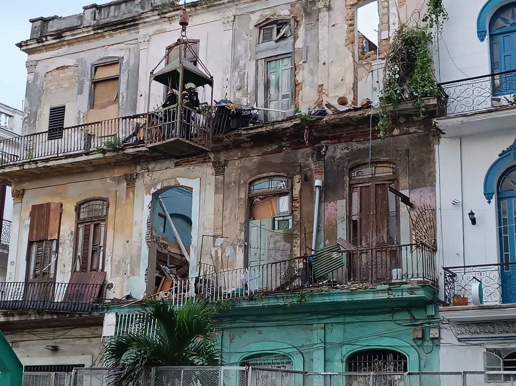 En el lugar realizan tareas de rescate. Foto: X - Gobierno de Cuba.