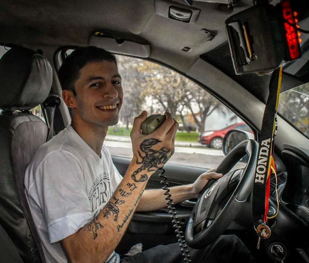 Agustín Anduelo, el joven taxista que sueña con entrar a Gran Hermano 2022.