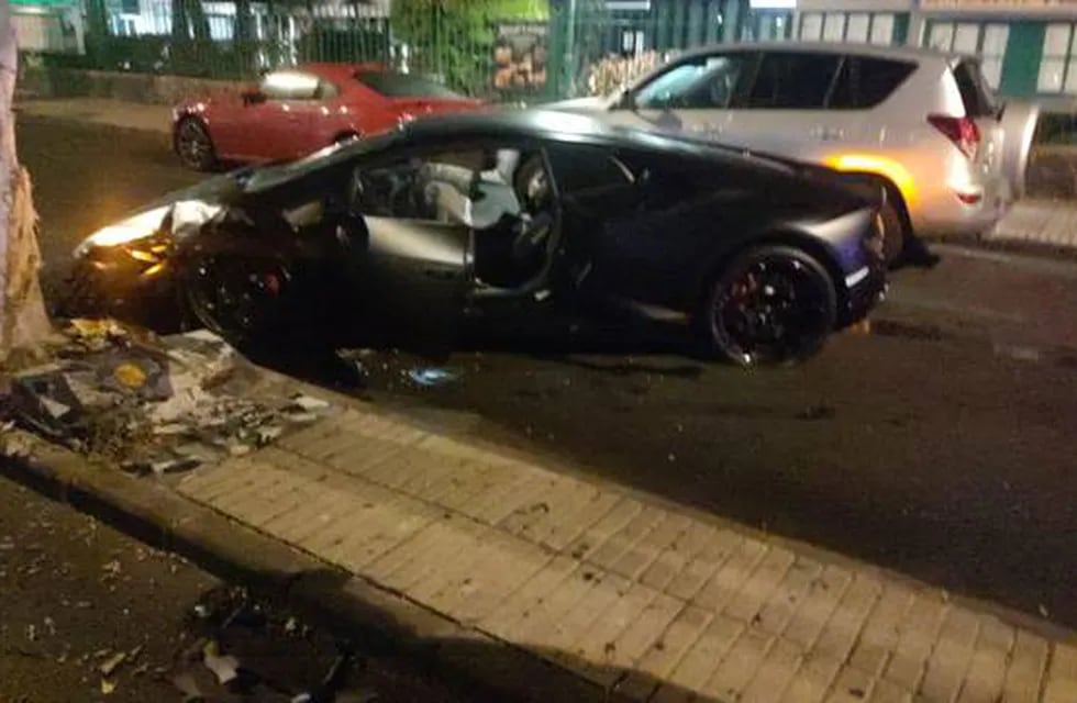 Así quedó el Lamborghini tras un fuerte accidente.