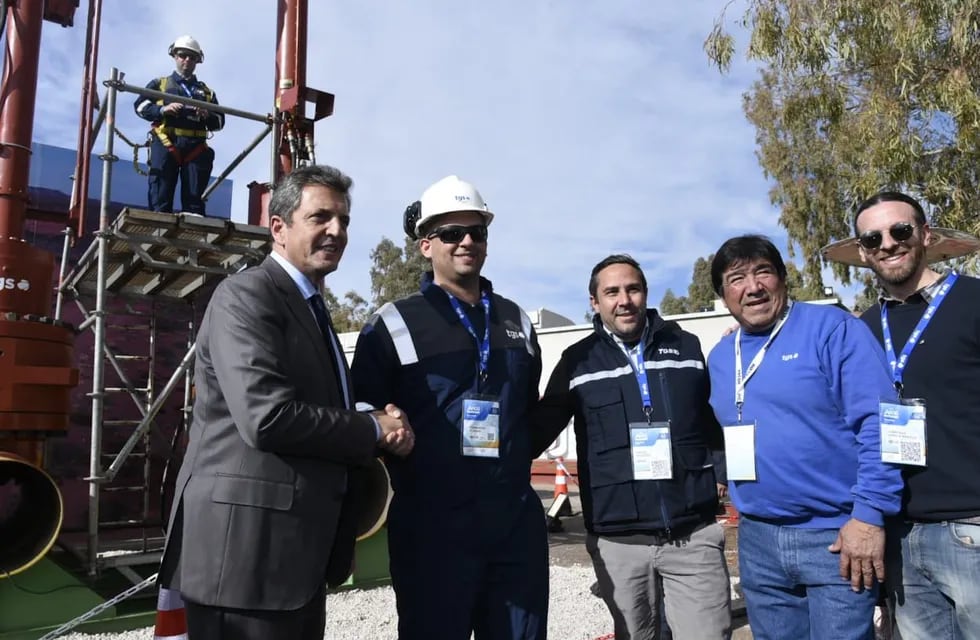 El ministro Sergio Massa anunció en Neuquén medidas para aumentar la producción de gas y petróleo.