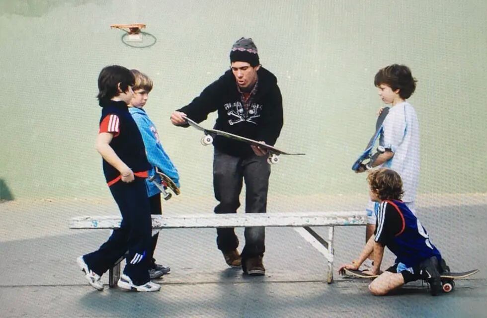 Martín fue pionero en dar clases de skate, allá por el 2000. Lo hizo durante casi una década y media.