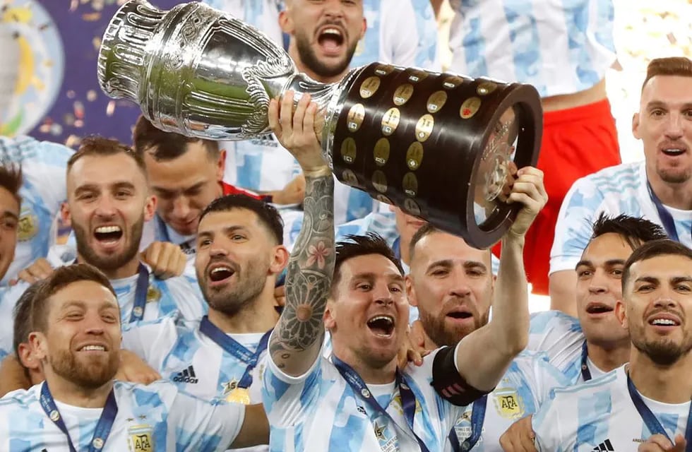 Grita Leo, gritamos todos. ¡Ante Brasil, en el Maracaná, Argentina ganó la Copa América más importante de la historia! / AP
