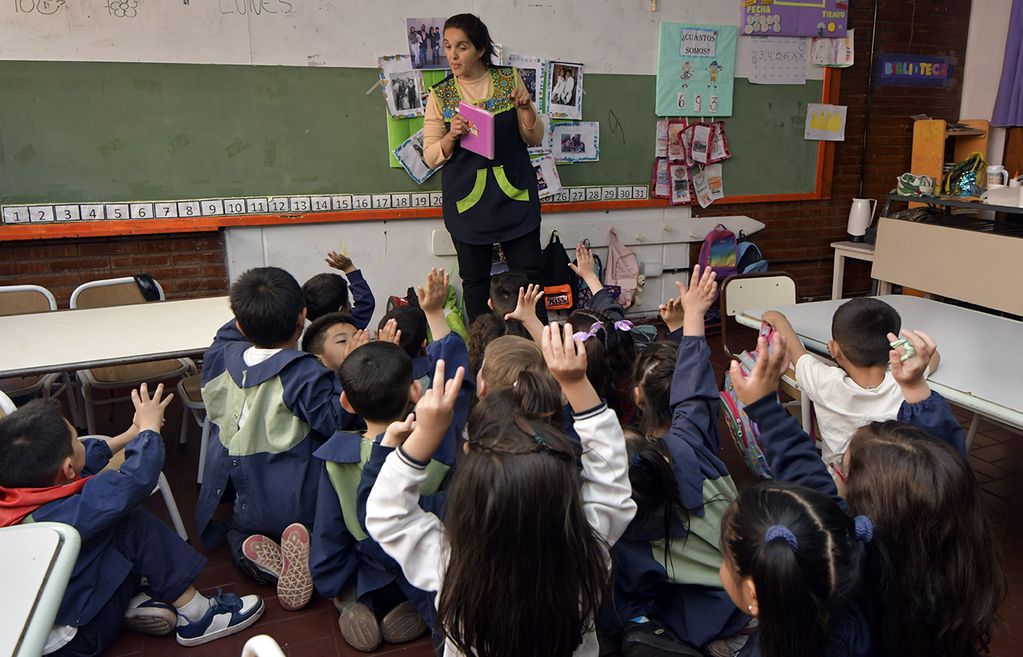 Además de fluidez y compresión lectora, en las escuelas de Mendoza evaluarán matemática e idiomas. Foto: Orlando Pelichotti / Los Andes.