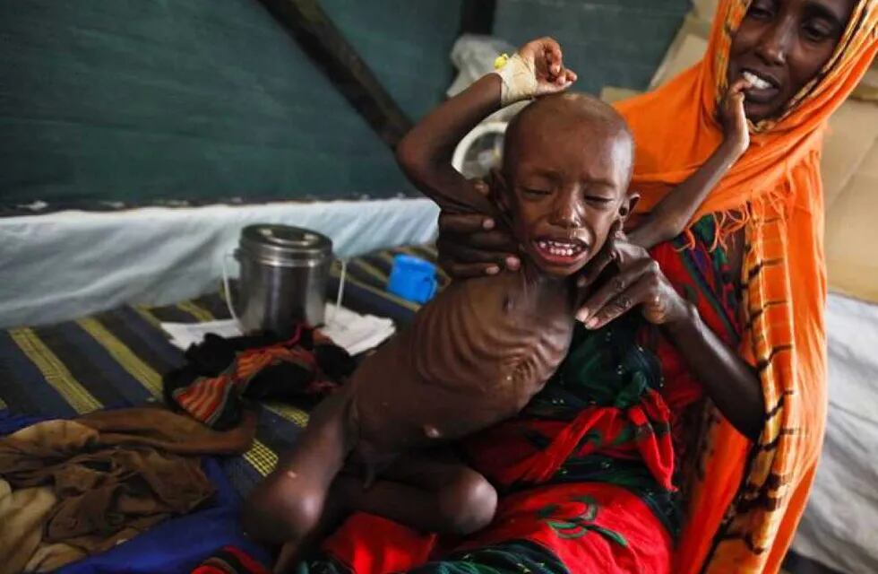 Hambruna en Somalia, piden ayuda internacional.