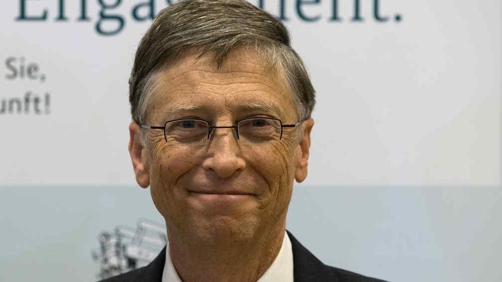 Gates cuestionó a EEUU y Reino Unido por acaparar dosis en detrimento de países pobres (AP)