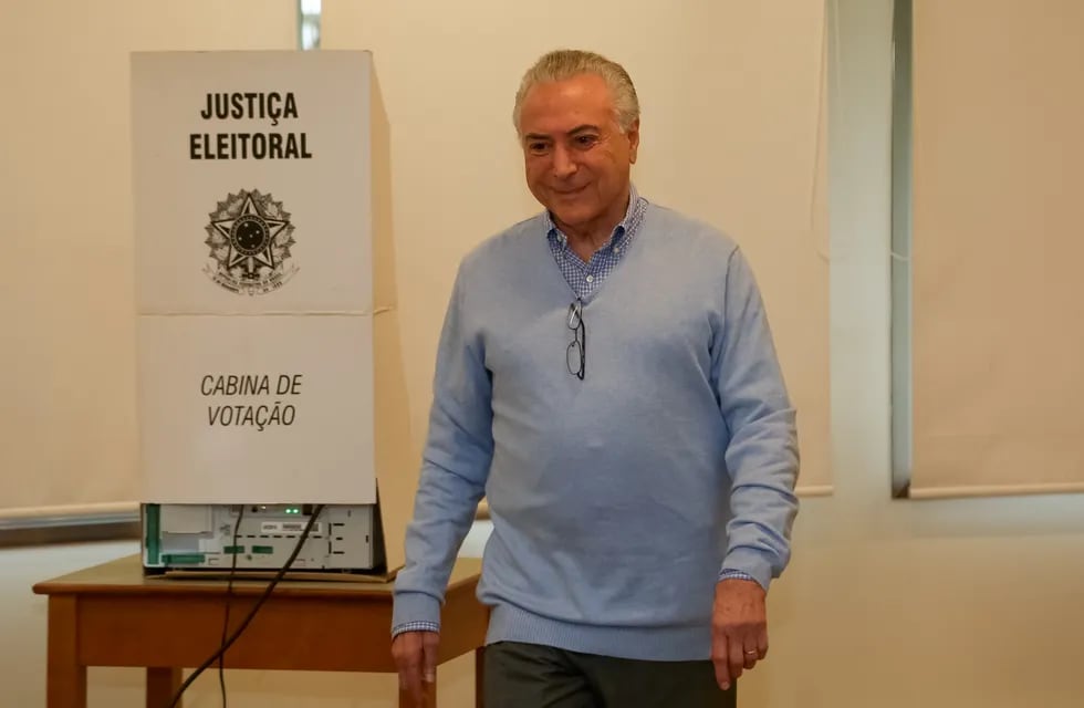 Temer votó y pidió a los brasileños que "vuelvan a unirse" tras las elecciones