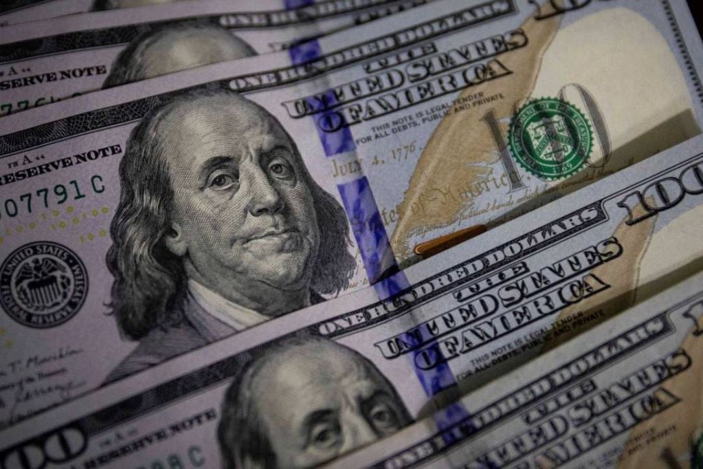 El dólar blue volvió a batir récord en su valor en el país.