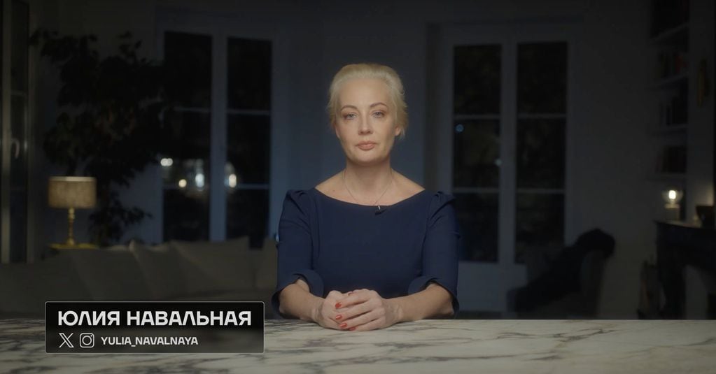 En un video difundido en las redes sociales, Yulia Navalnaya, la viuda de Alexei Navalny, dijo que continuará el trabajo de su difunto marido. Foto: captura de video.