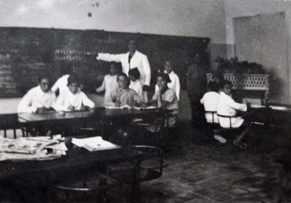 Interior de la escuela Francisco Arias en La Pega, Lavalle. Edificio construido en la década de 1930 (Fuente: Historial de la escuela).