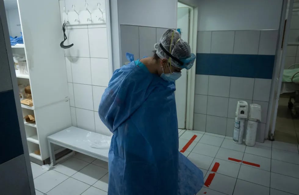 En el sector público la lista de espera para cirugías asciende a más de 5.000. Foto: Ignacio Blanco / Los Andes