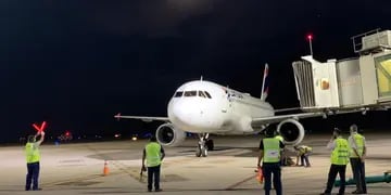 Video: aterrizó en Mendoza el primer vuelo desde Brasil desde que se levantaron las restricciones
